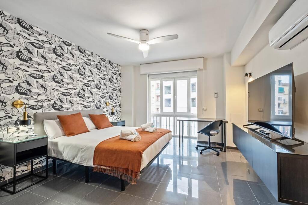 Piso En Atarazanas Apartment Malaga Exterior photo